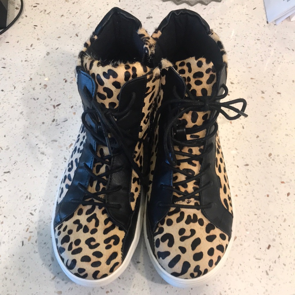 Coconuts by Matisse leopard sneakers sz 7